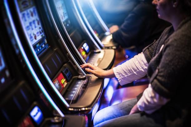 Live Andar Bahar table with dealer and card layout displayed on screen